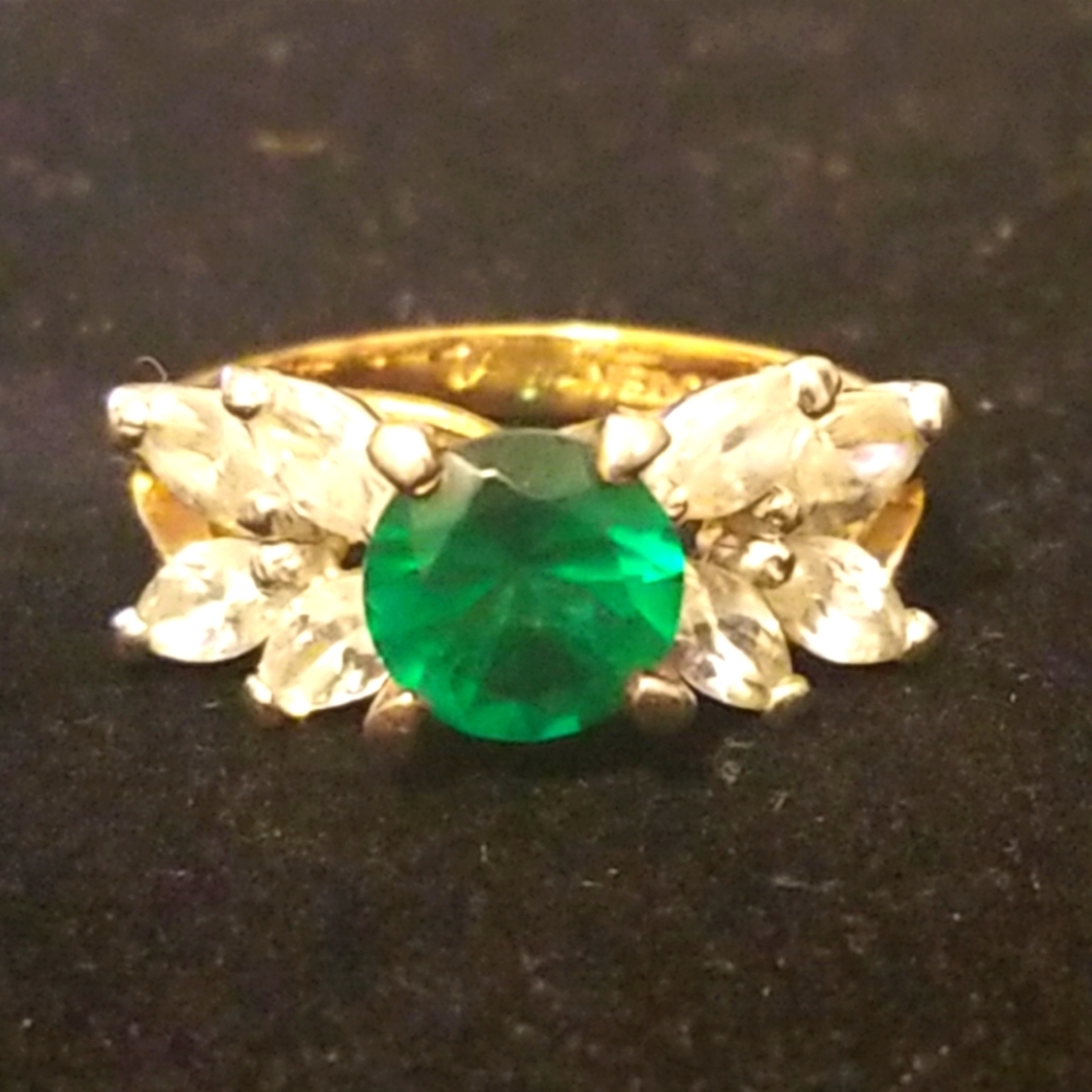 NEMCO Vintage 1920's Gorgeous Ring